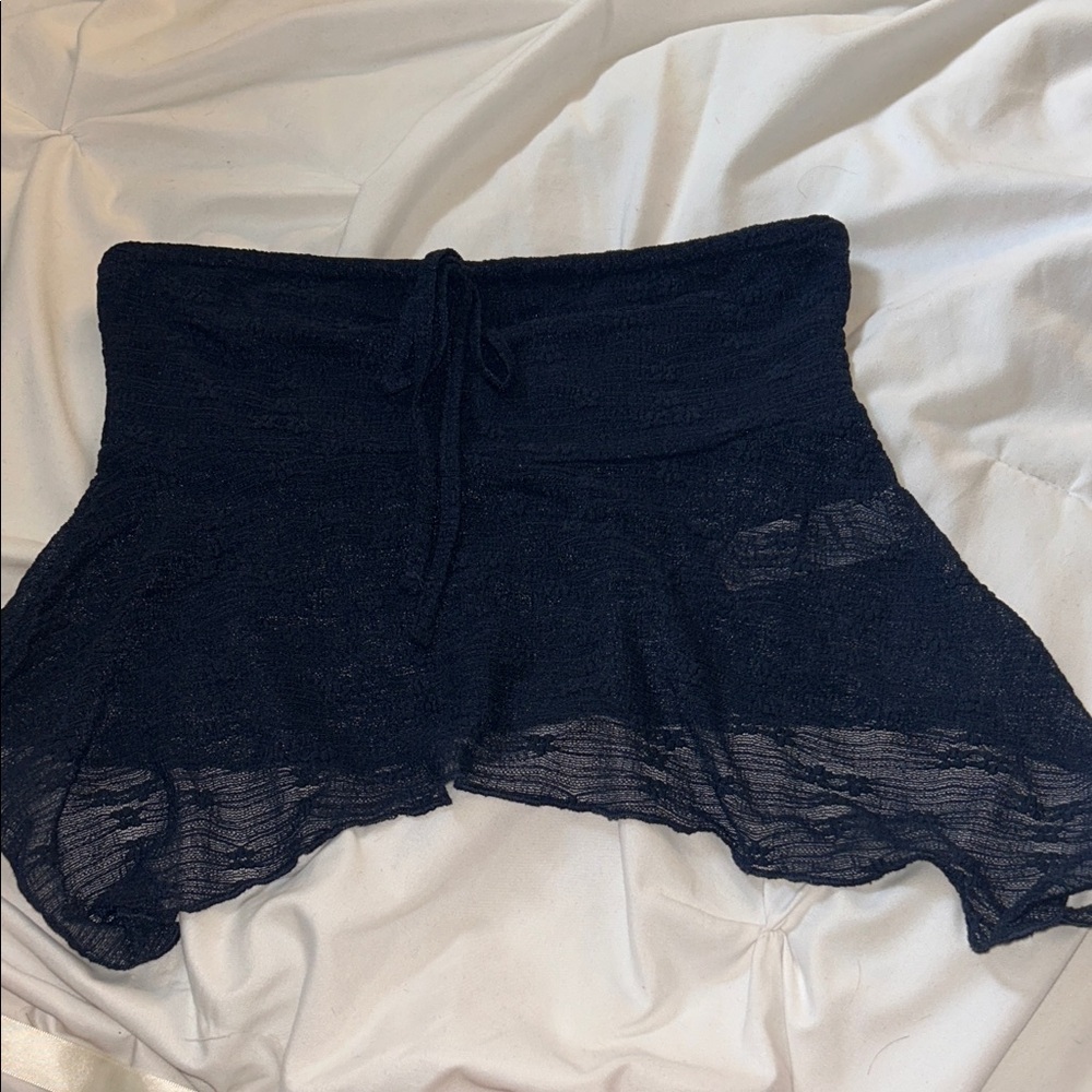 Edikted Black Off-Shoulder Top
